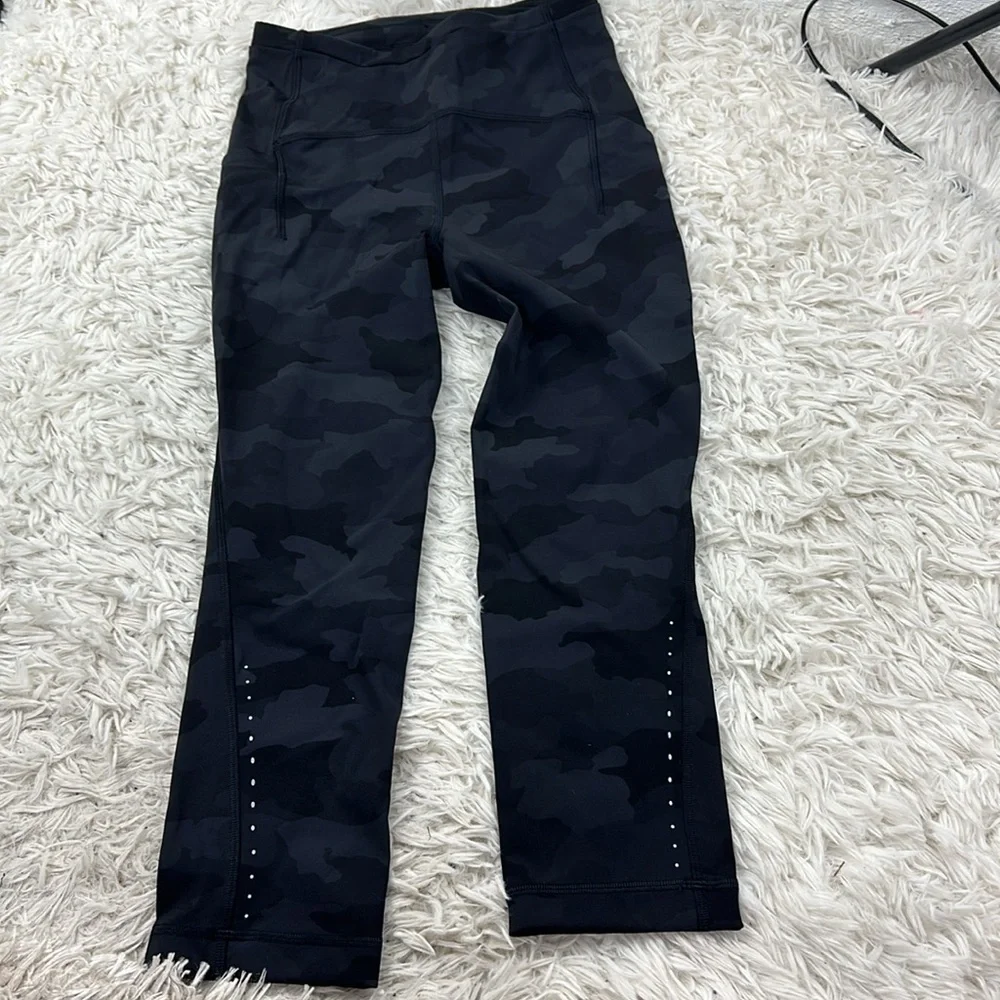 Lululemon Swift Speed High-Rise Crop 21